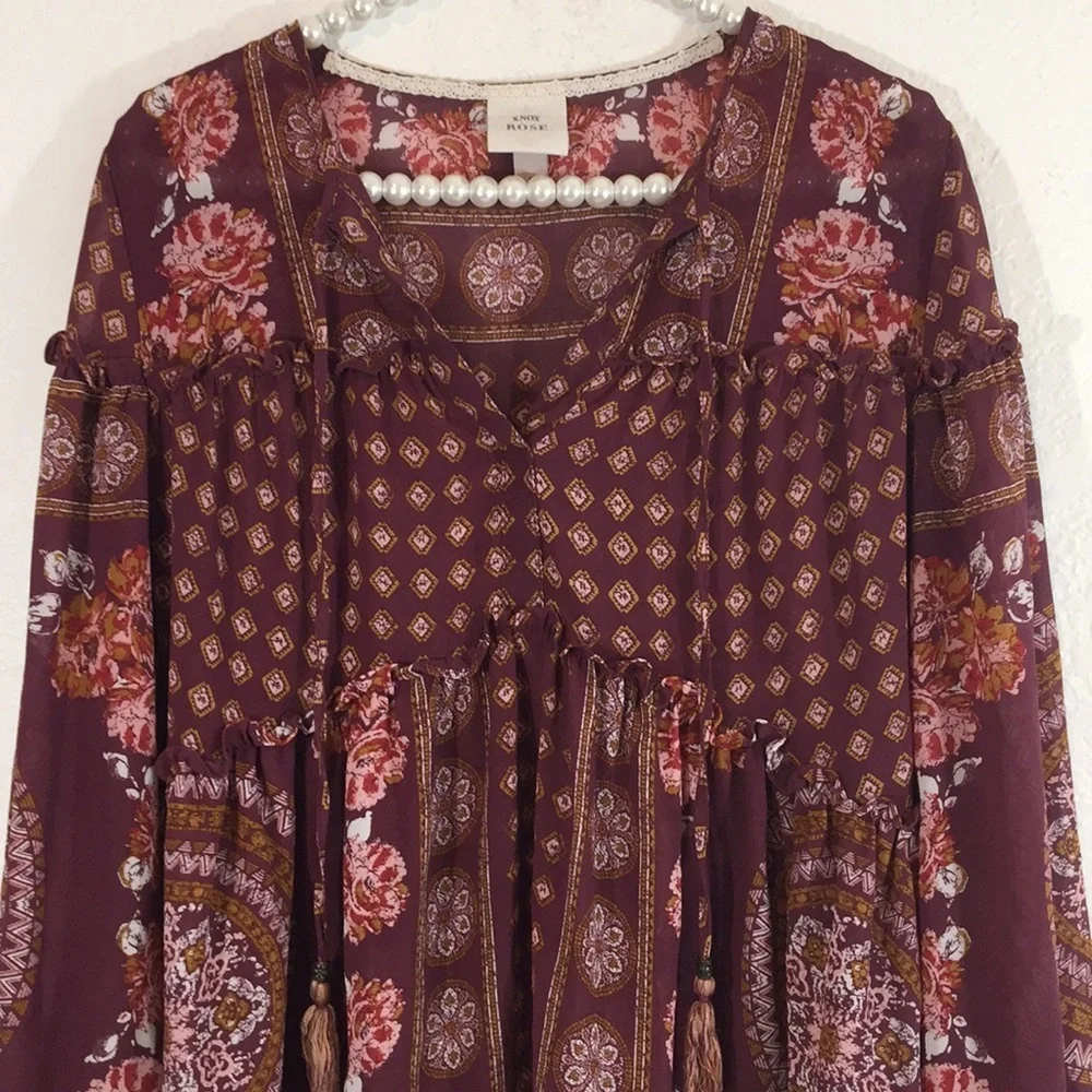 Knox Rose Boho Peasant Top with Tassels Small - Picture 4 of 9